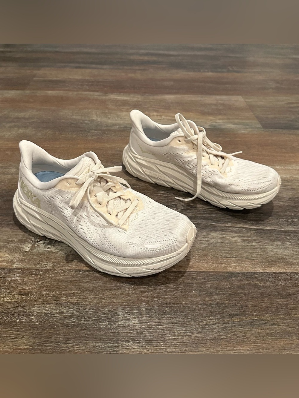 Hoka Clifton 8 running shoes womens size 7.5 D